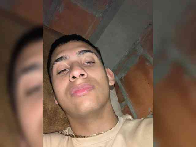 Sebas11-11 Live Webcam on BongaCams