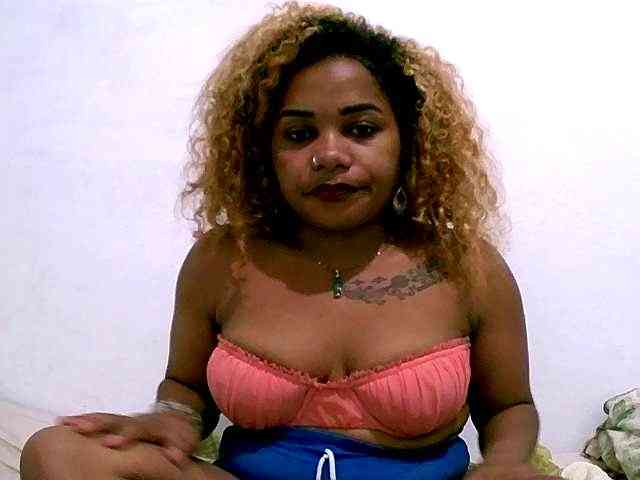 Monica1612 webcam
