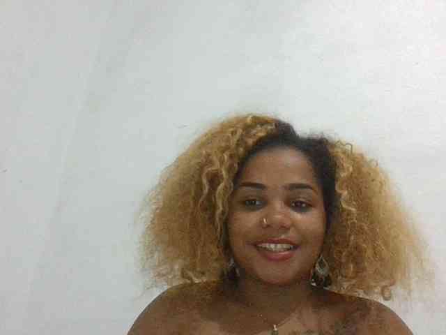 Monica1612 Live Webcam on BongaCams