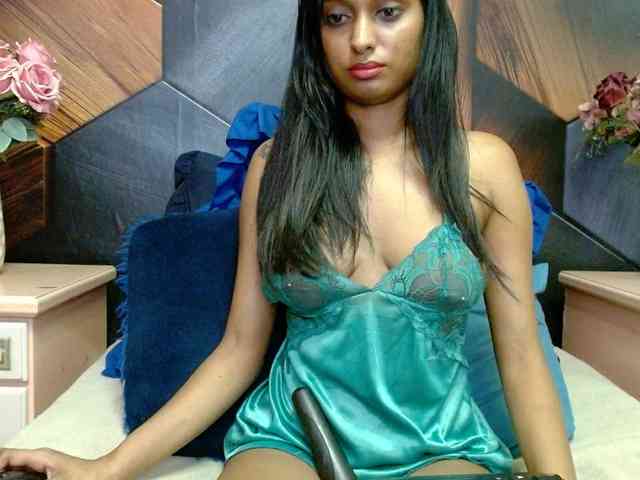 LusciousIndian webcam