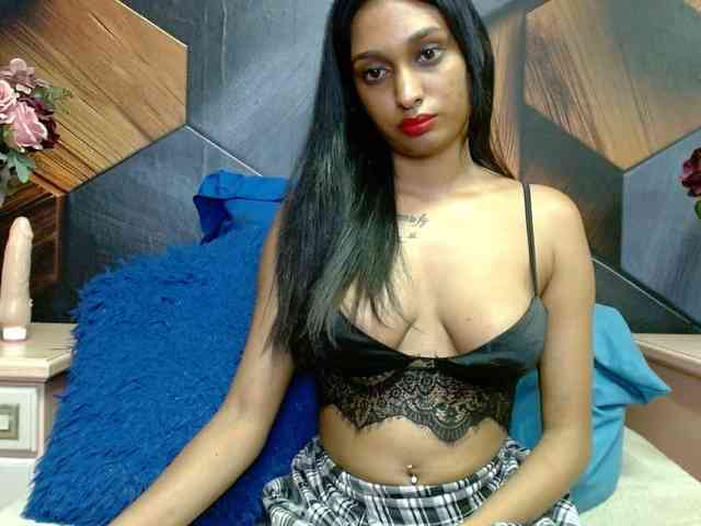 LusciousIndian webcam