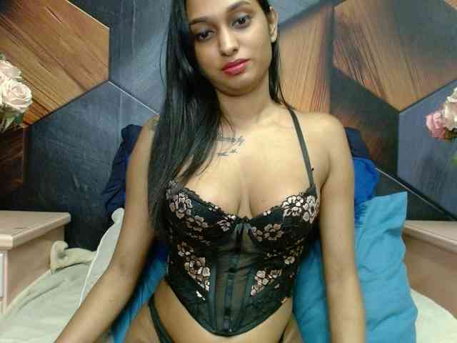 LusciousIndian webcam