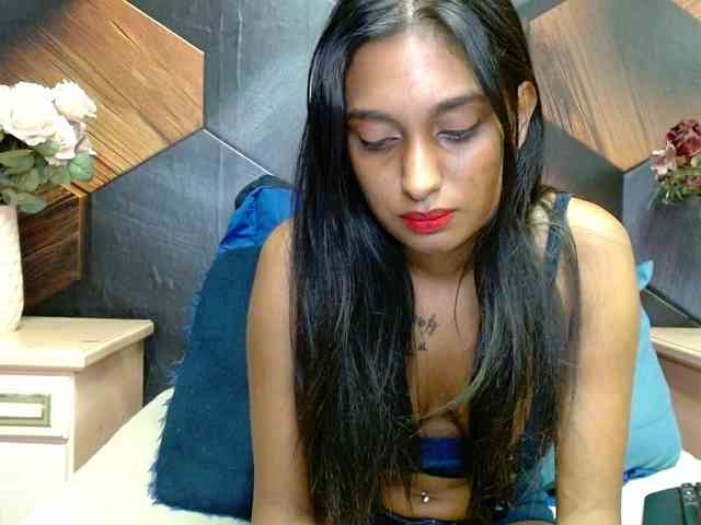 LusciousIndian webcam