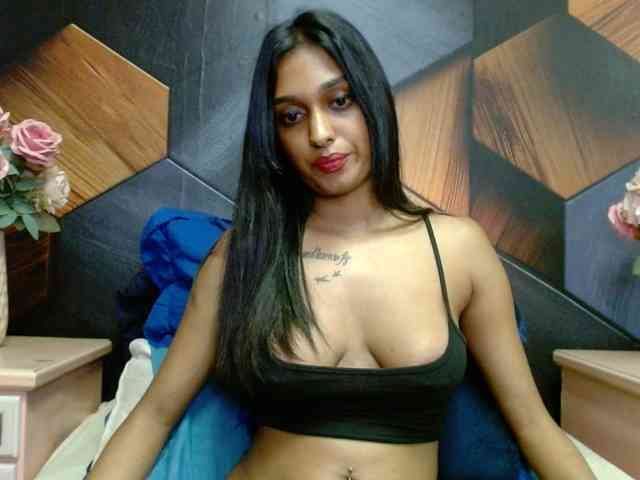 LusciousIndian webcam