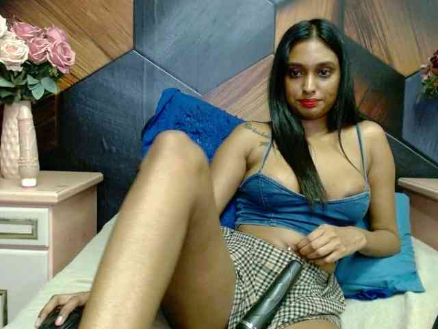 LusciousIndian webcam