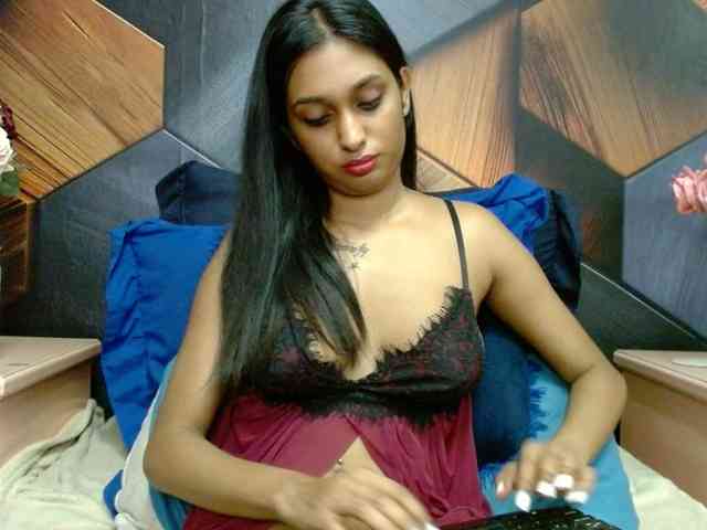 LusciousIndian webcam