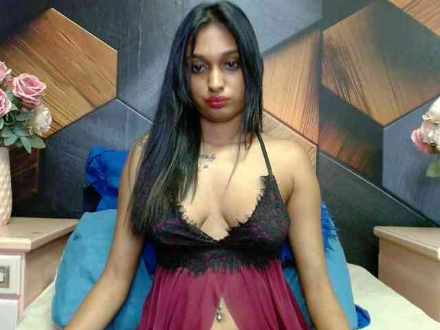 LusciousIndian webcam
