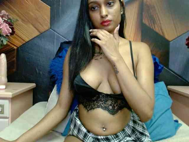 LusciousIndian webcam