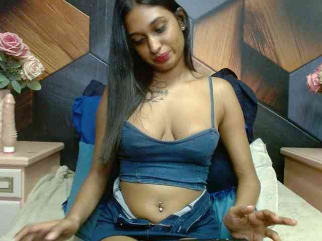 LusciousIndian webcam