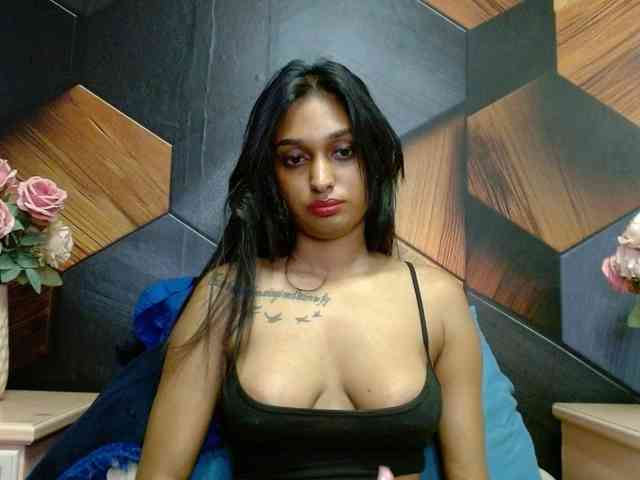 LusciousIndian webcam