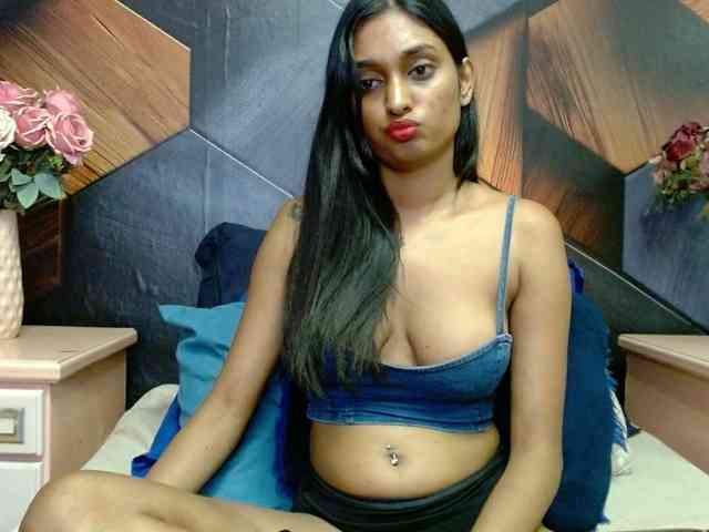 LusciousIndian webcam