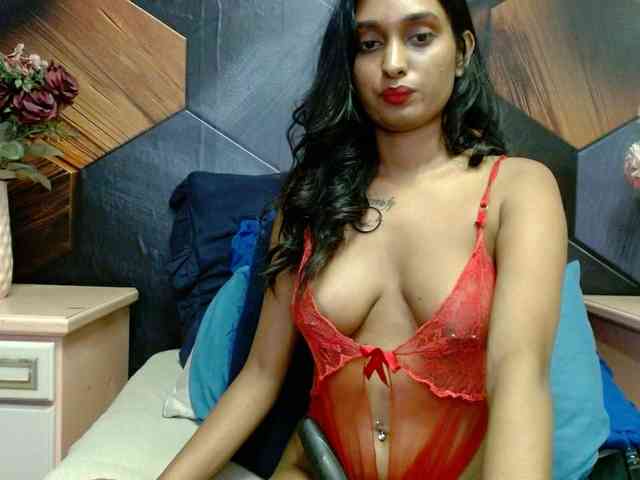 LusciousIndian webcam