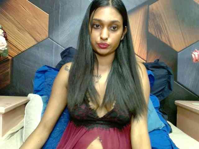 LusciousIndian webcam