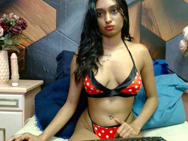 LusciousIndian webcam