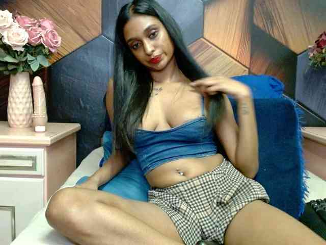 LusciousIndian webcam