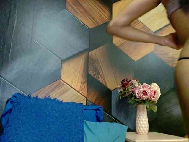 LusciousIndian webcam