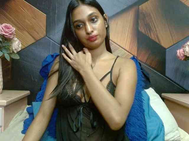 LusciousIndian webcam