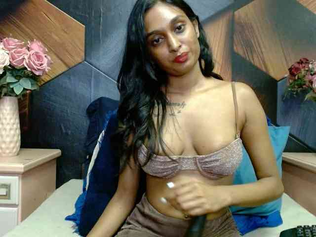 LusciousIndian webcam