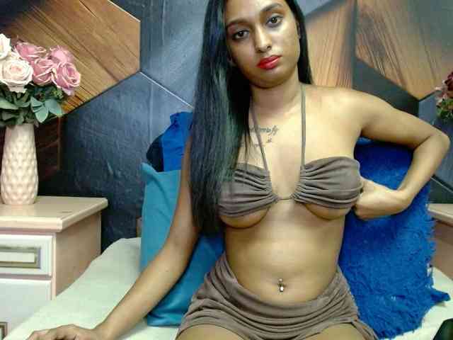 LusciousIndian webcam