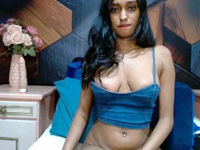 LusciousIndian webcam