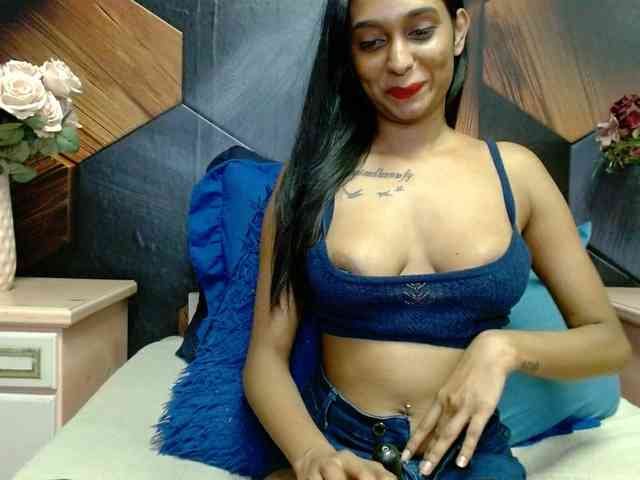 LusciousIndian webcam