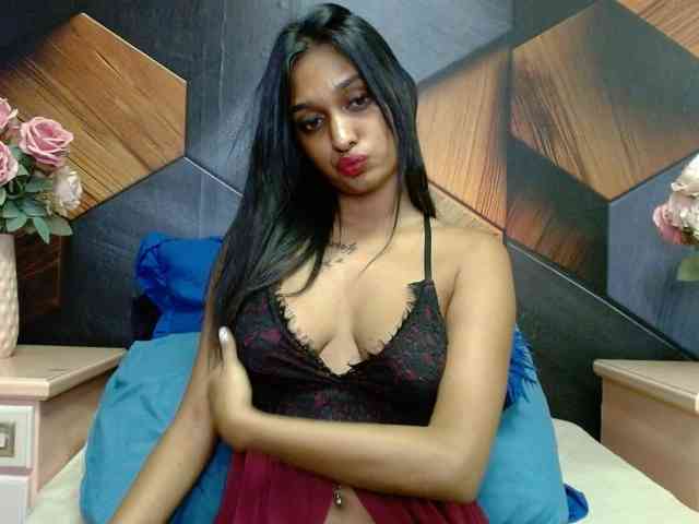 LusciousIndian webcam