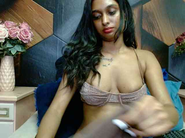 LusciousIndian webcam