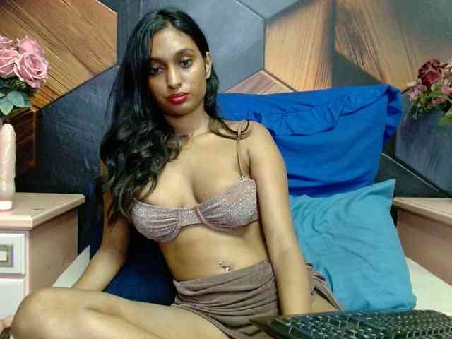 LusciousIndian webcam
