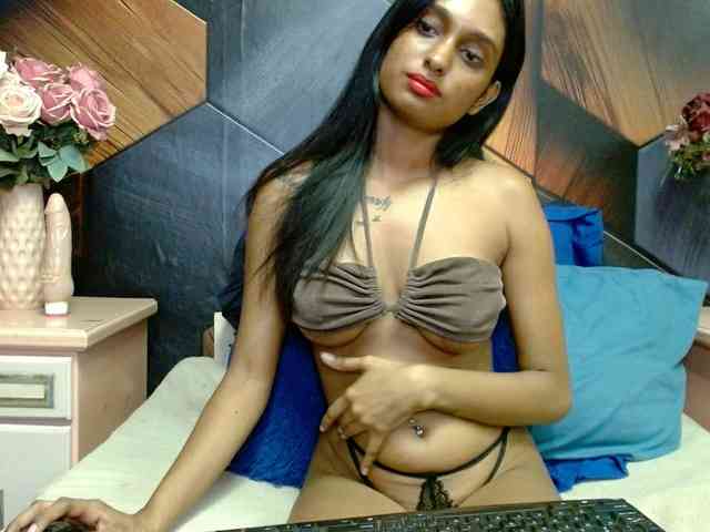 LusciousIndian webcam