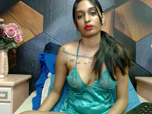 LusciousIndian webcam