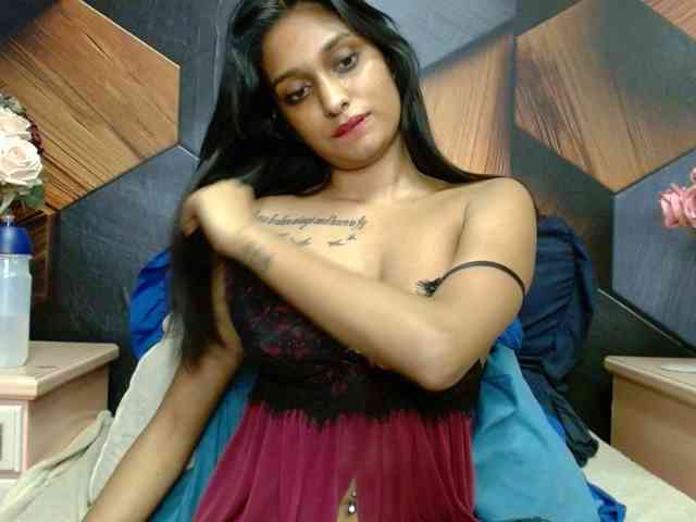 LusciousIndian webcam