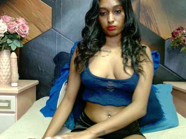 LusciousIndian webcam