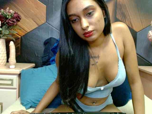 LusciousIndian webcam