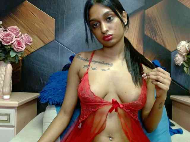 LusciousIndian webcam