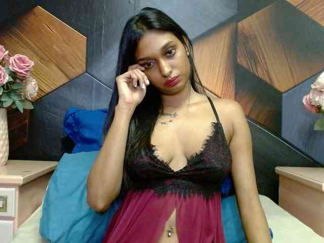 LusciousIndian webcam