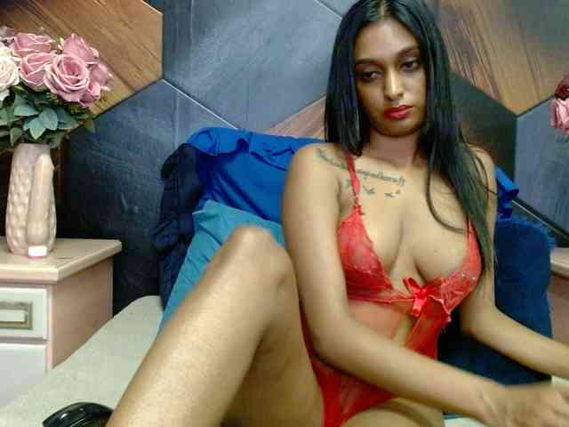 LusciousIndian webcam