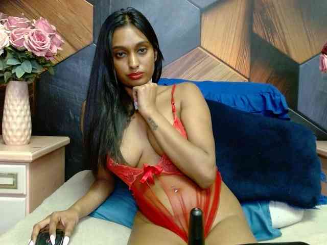 LusciousIndian webcam