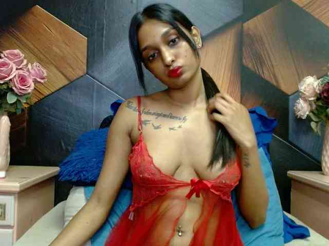 LusciousIndian webcam