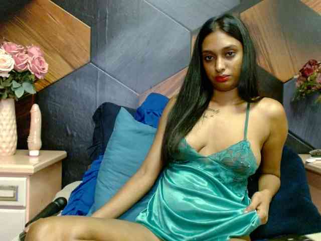 LusciousIndian webcam