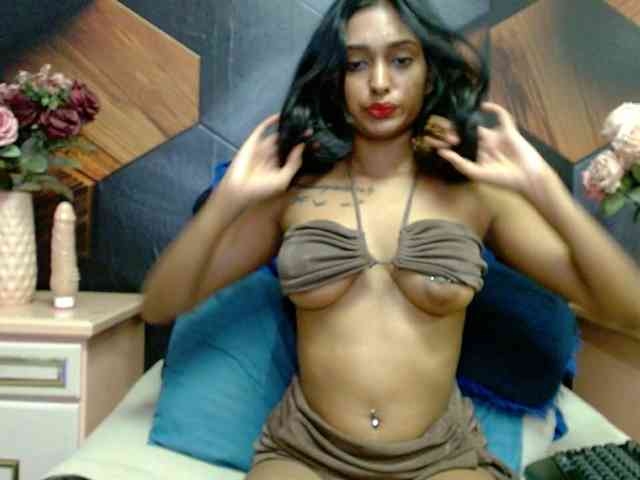 LusciousIndian webcam