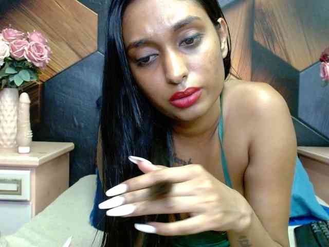 LusciousIndian webcam