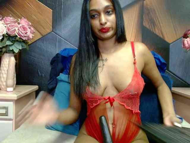 LusciousIndian webcam