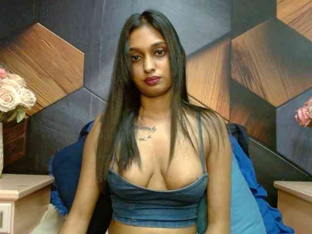LusciousIndian webcam
