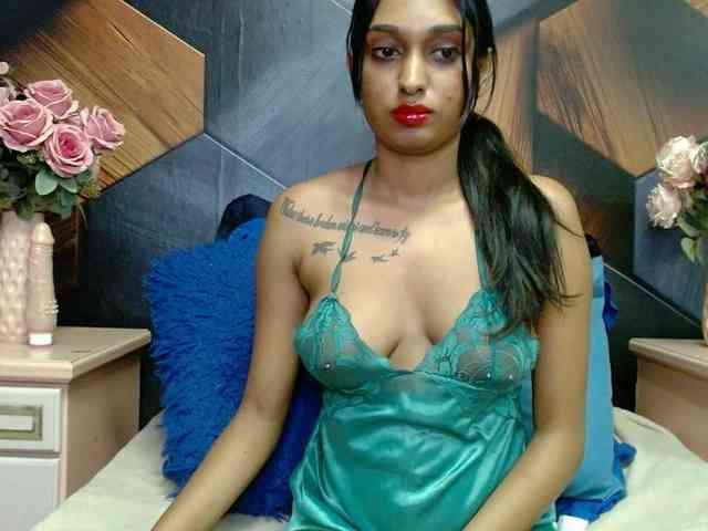 LusciousIndian webcam