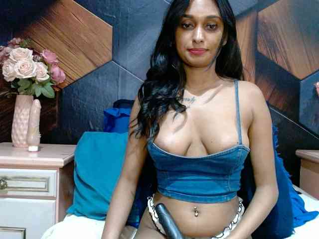 LusciousIndian webcam