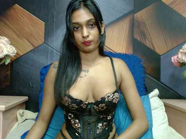 LusciousIndian webcam