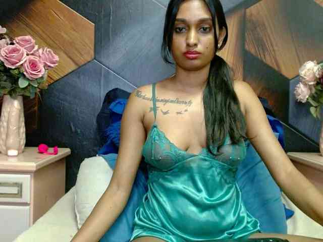 LusciousIndian webcam
