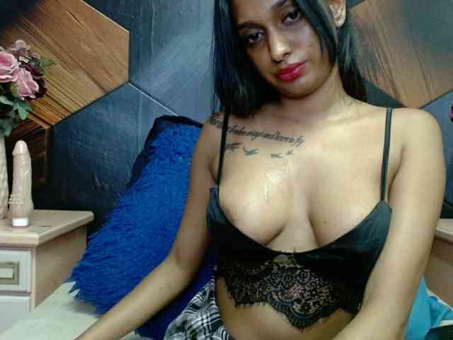 LusciousIndian webcam