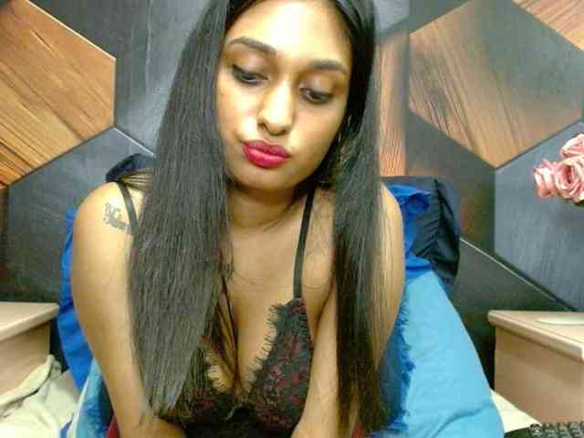 LusciousIndian webcam