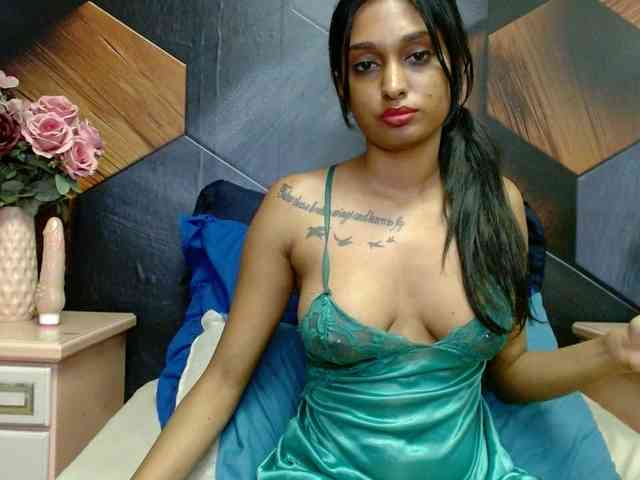 LusciousIndian webcam